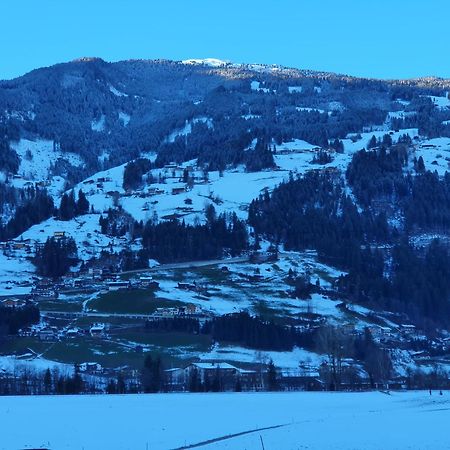 Ferienwohnung Kroell Zell am Ziller Kamer foto